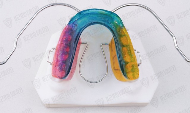 Activator改良式口外弓肌激动器 